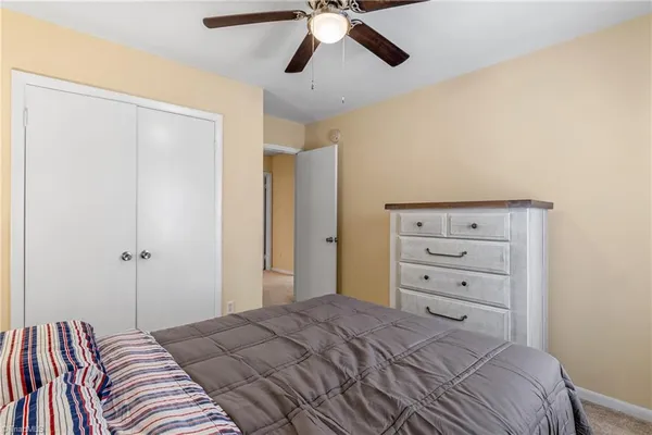 $1,700 | 5735 Bramblegate Road, Greensboro, NC 27409