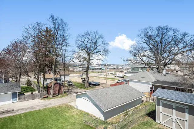 $2,400 | 2032 Harrison Avenue, Muskegon, MI 49441