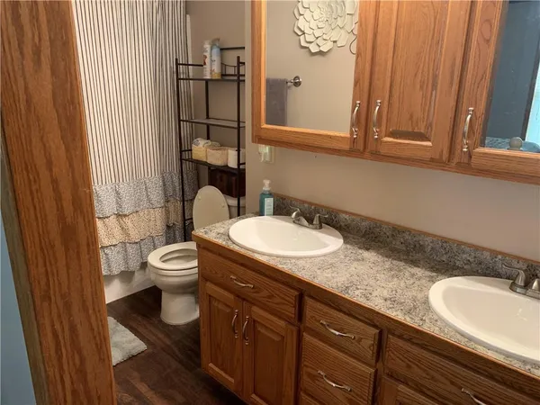 $249,000 | 517 South Brooklyn Court, Frontenac, KS 66763