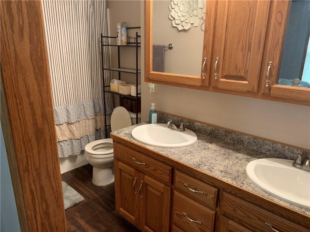 517 South Brooklyn Court Frontenac, KS 66763 - Photo 11 of 13