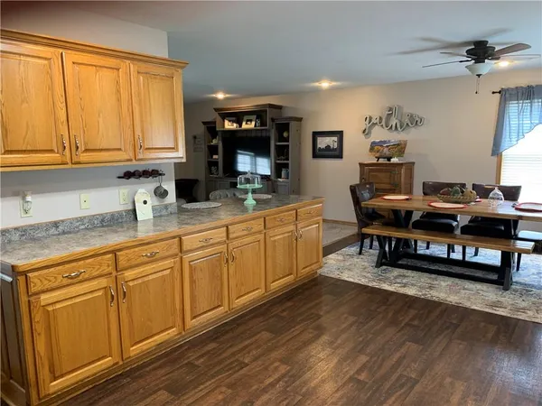 $249,000 | 517 South Brooklyn Court, Frontenac, KS 66763