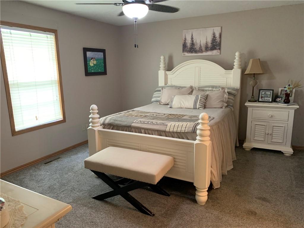 517 South Brooklyn Court Frontenac, KS 66763 - Photo 10 of 13