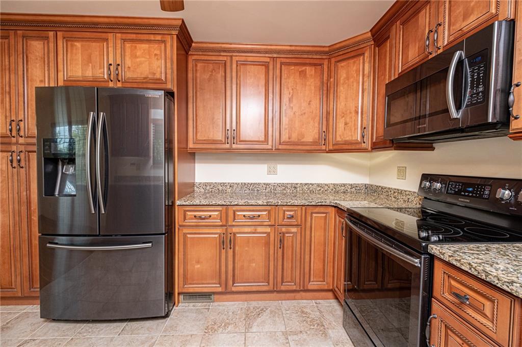 1254 Country Club Road Monongahela, PA 15063 - Photo 9 of 25 Gallery Image 9