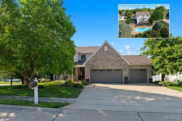$440,000 | 107 Crystal Gate, Glen Carbon, IL 62034