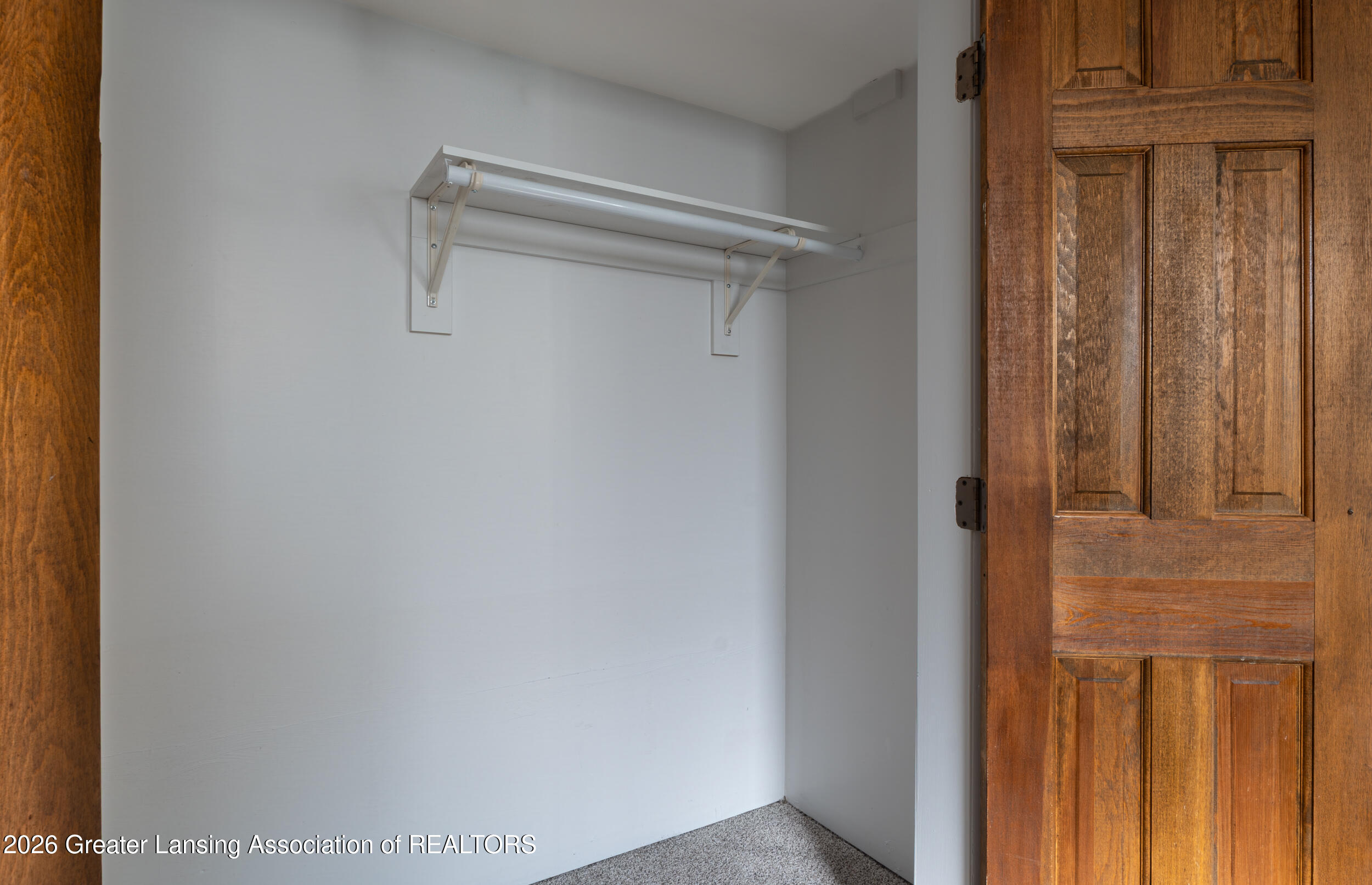 2711 Pleasant Grove Road Lansing, MI 48910 - Photo 20 of 31 Bed 4