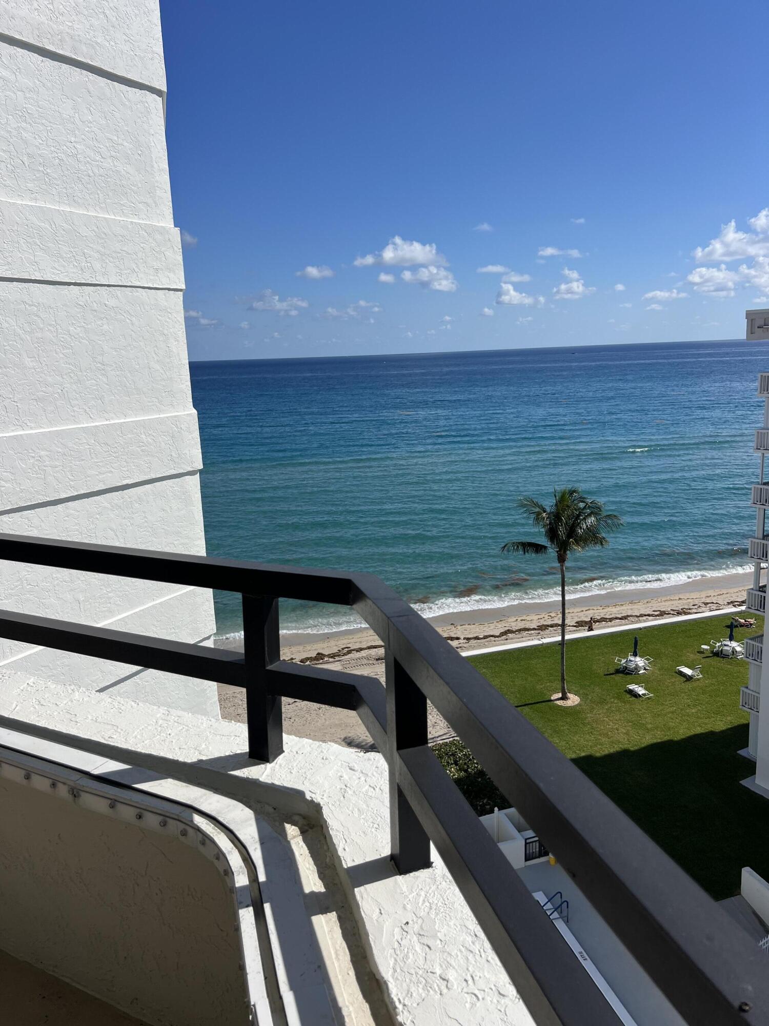 3560 South Ocean Boulevard, Unit 903 South Palm Beach, FL 33480 - Photo 4 of 39 IMG_7134