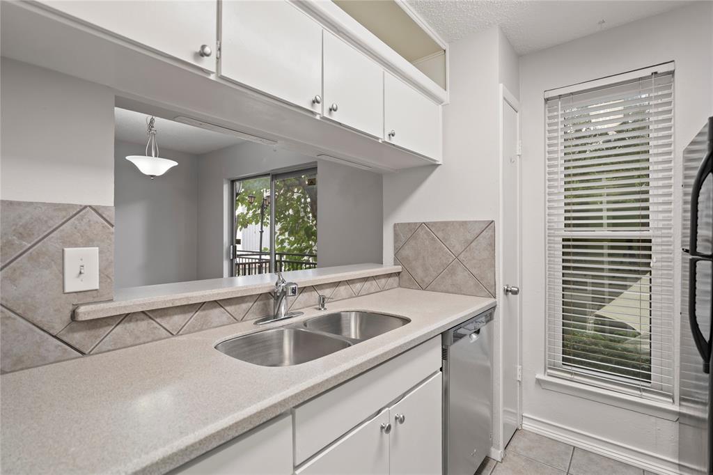 4020 Holland Avenue, Unit 202 Dallas, TX 75219 - Photo 14 of 30