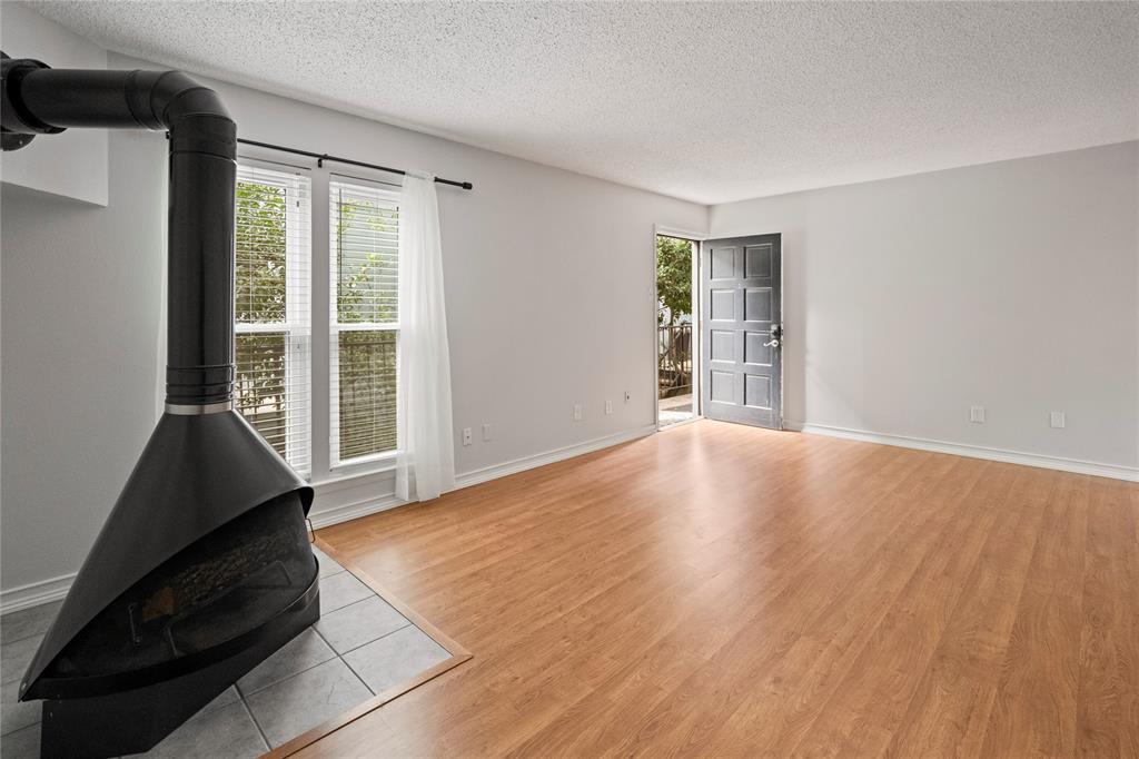 4020 Holland Avenue, Unit 202 Dallas, TX 75219 - Photo 4 of 30