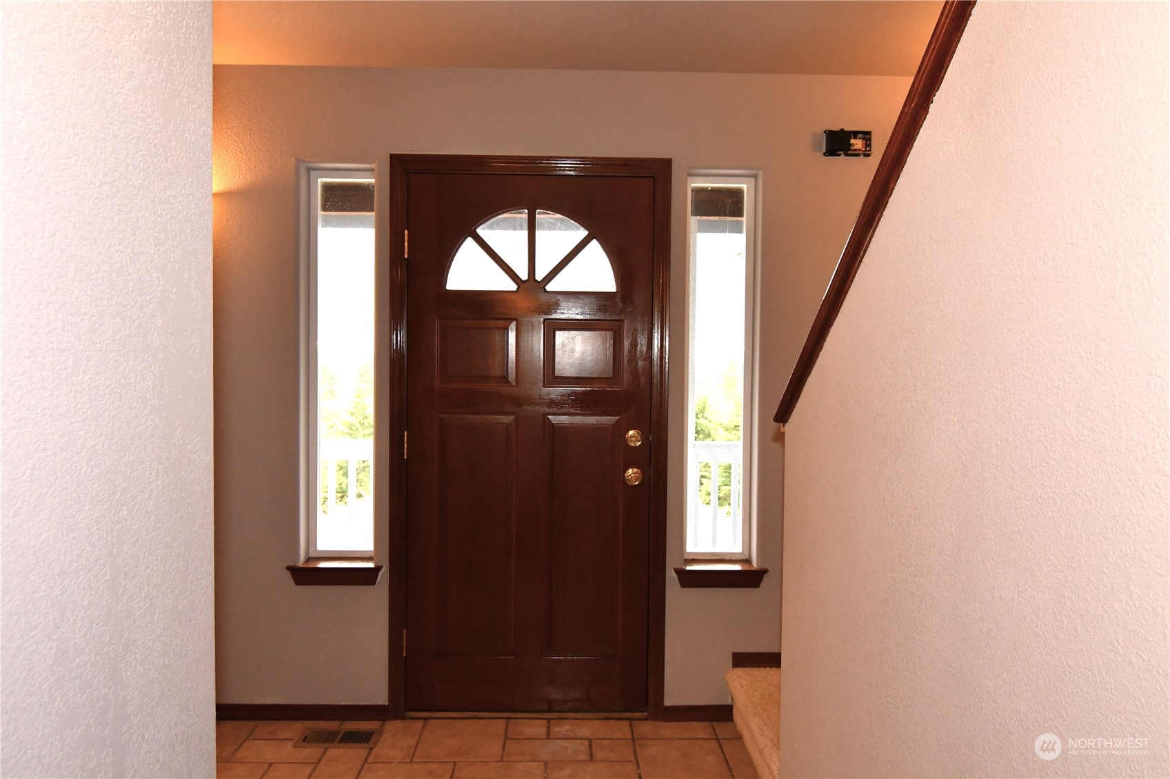 6990 Northbank Road Aberdeen, WA 98520 - Photo 14 of 39 Gallery Image 14