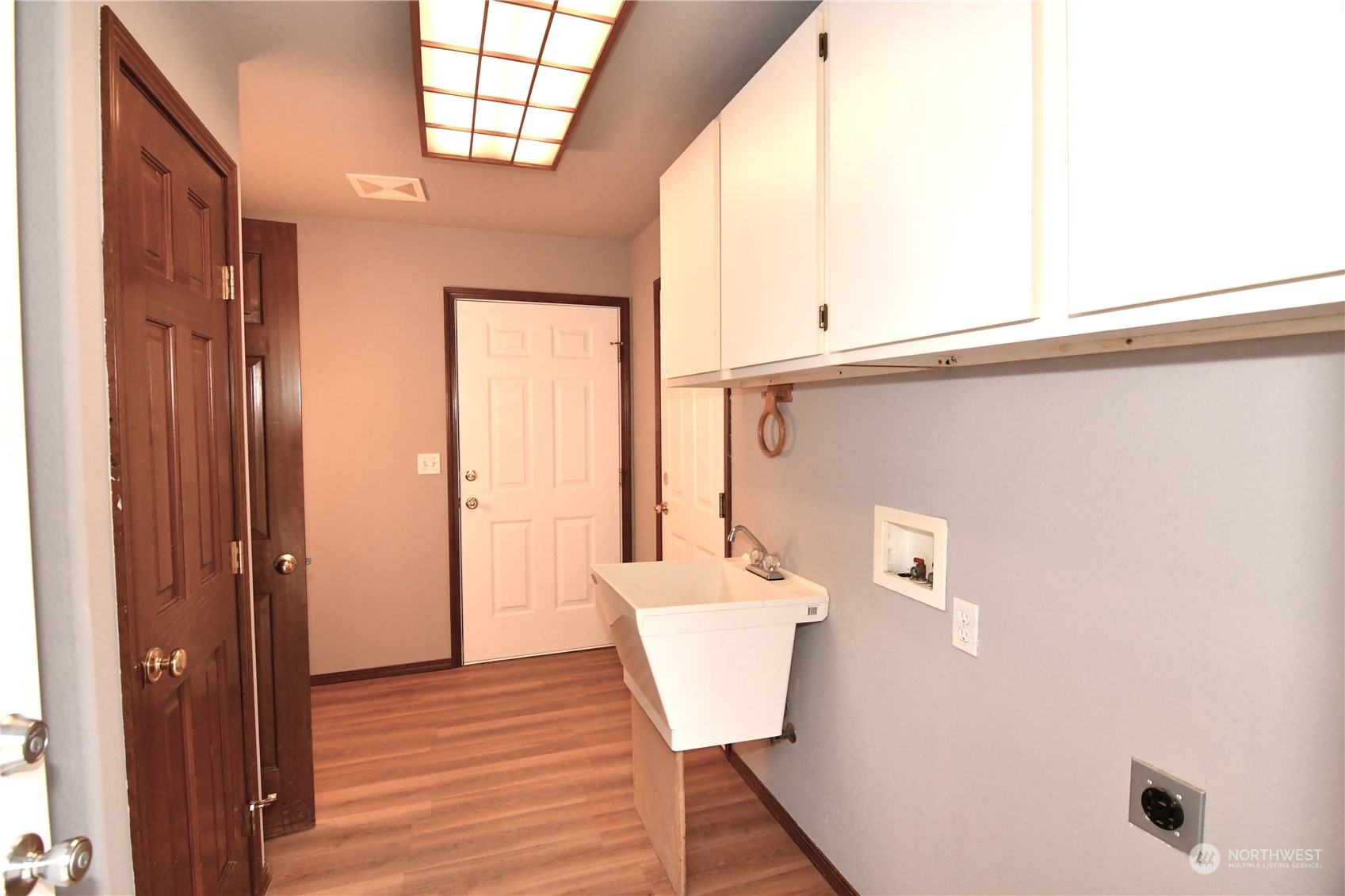 6990 Northbank Road Aberdeen, WA 98520 - Photo 19 of 39 Gallery Image 19