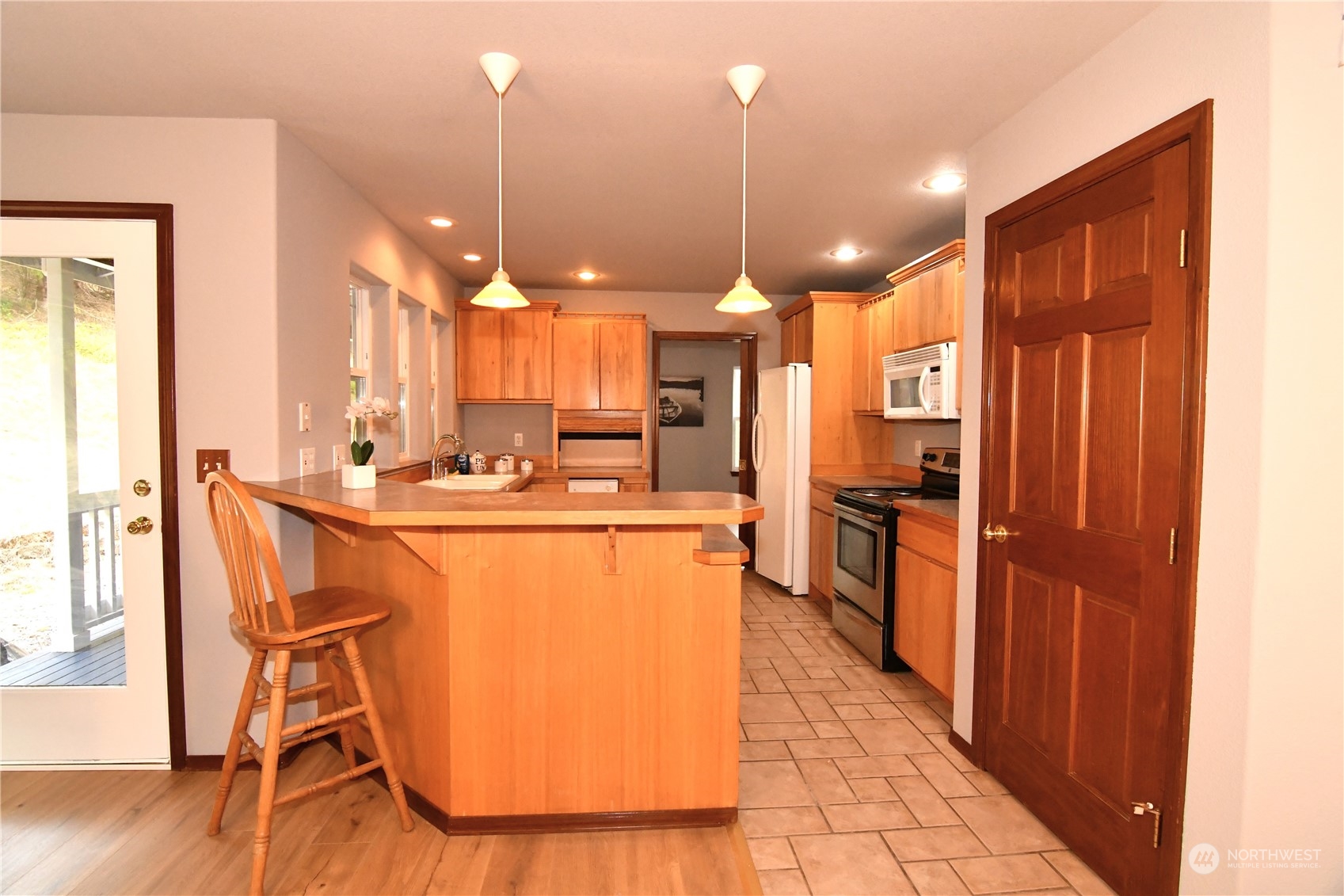 6990 Northbank Road Aberdeen, WA 98520 - Photo 21 of 39 Gallery Image 21