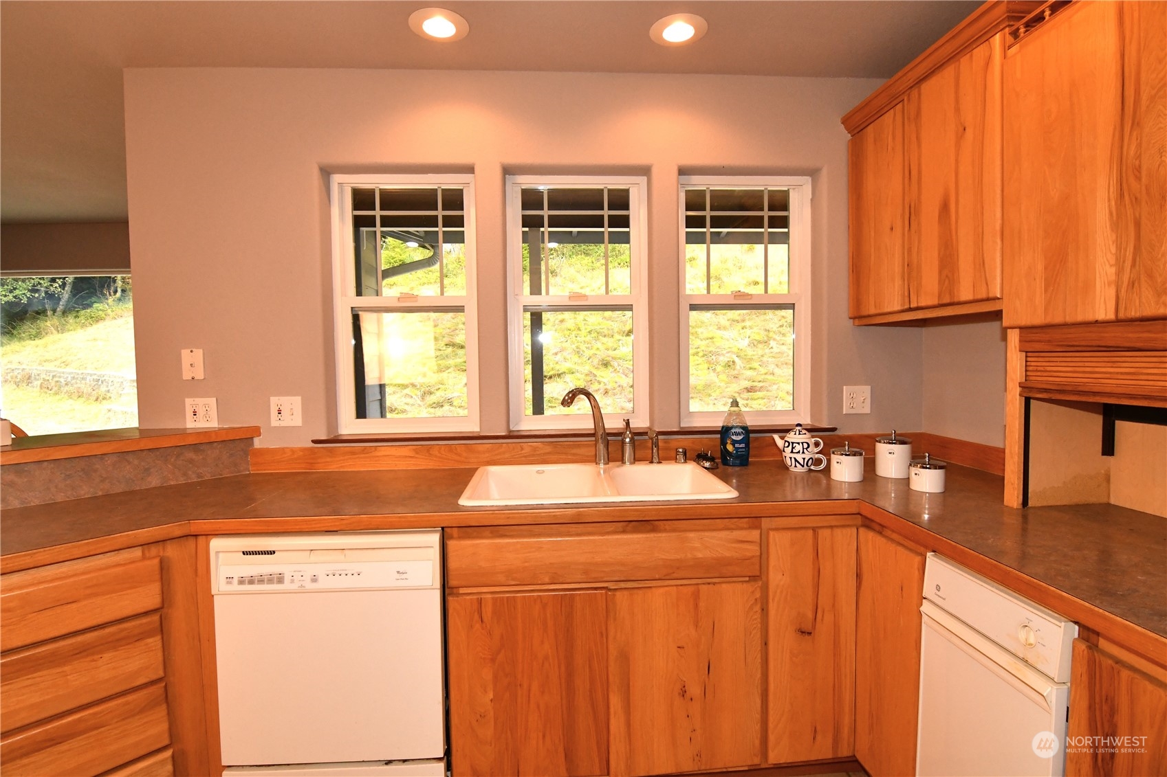 6990 Northbank Road Aberdeen, WA 98520 - Photo 22 of 39 Gallery Image 22