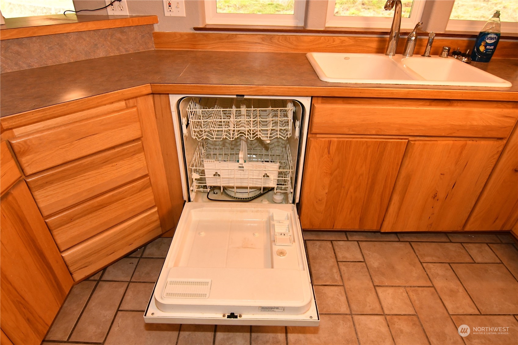 6990 Northbank Road Aberdeen, WA 98520 - Photo 27 of 39 Gallery Image 27
