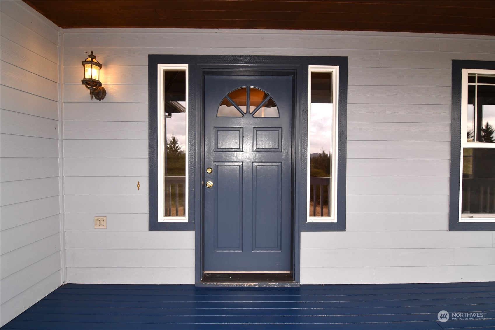 6990 Northbank Road Aberdeen, WA 98520 - Photo 3 of 39 Gallery Image 3