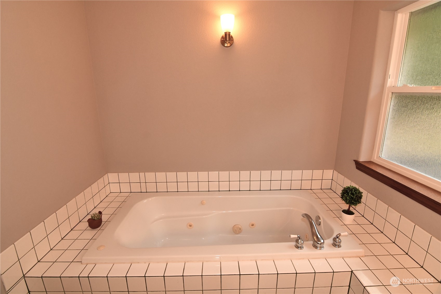6990 Northbank Road Aberdeen, WA 98520 - Photo 32 of 39 Gallery Image 32