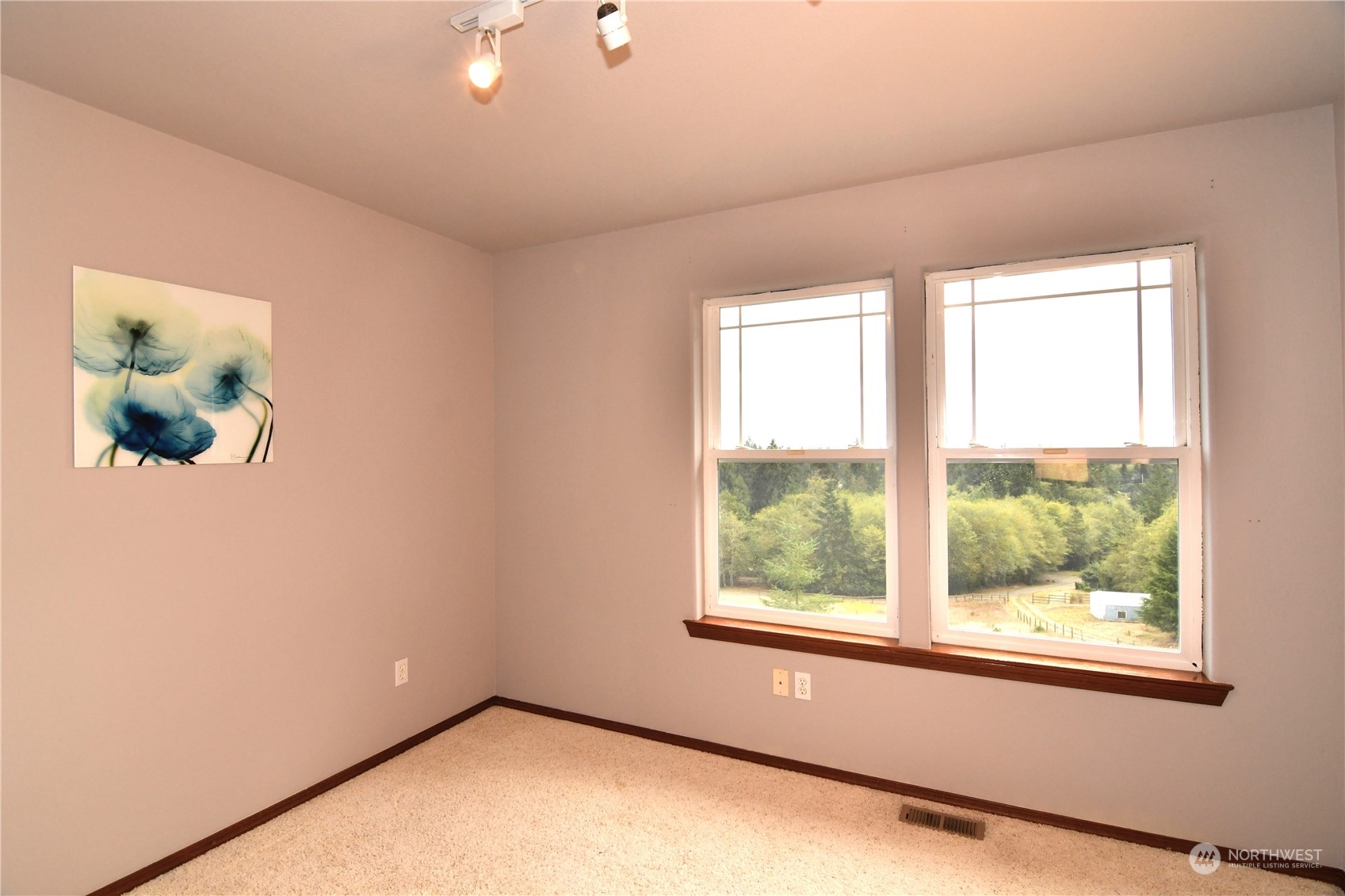 6990 Northbank Road Aberdeen, WA 98520 - Photo 33 of 39 Gallery Image 33