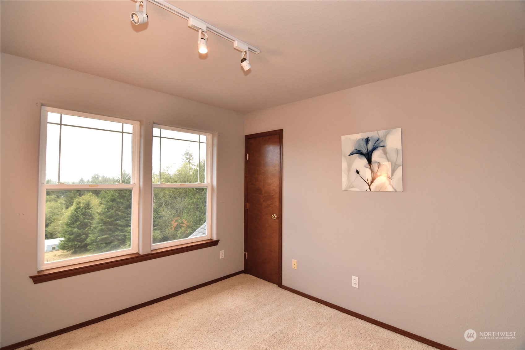 6990 Northbank Road Aberdeen, WA 98520 - Photo 34 of 39 Gallery Image 34