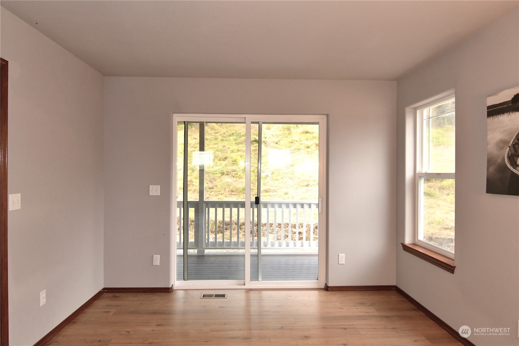 6990 Northbank Road Aberdeen, WA 98520 - Photo 6 of 39 Gallery Image 6