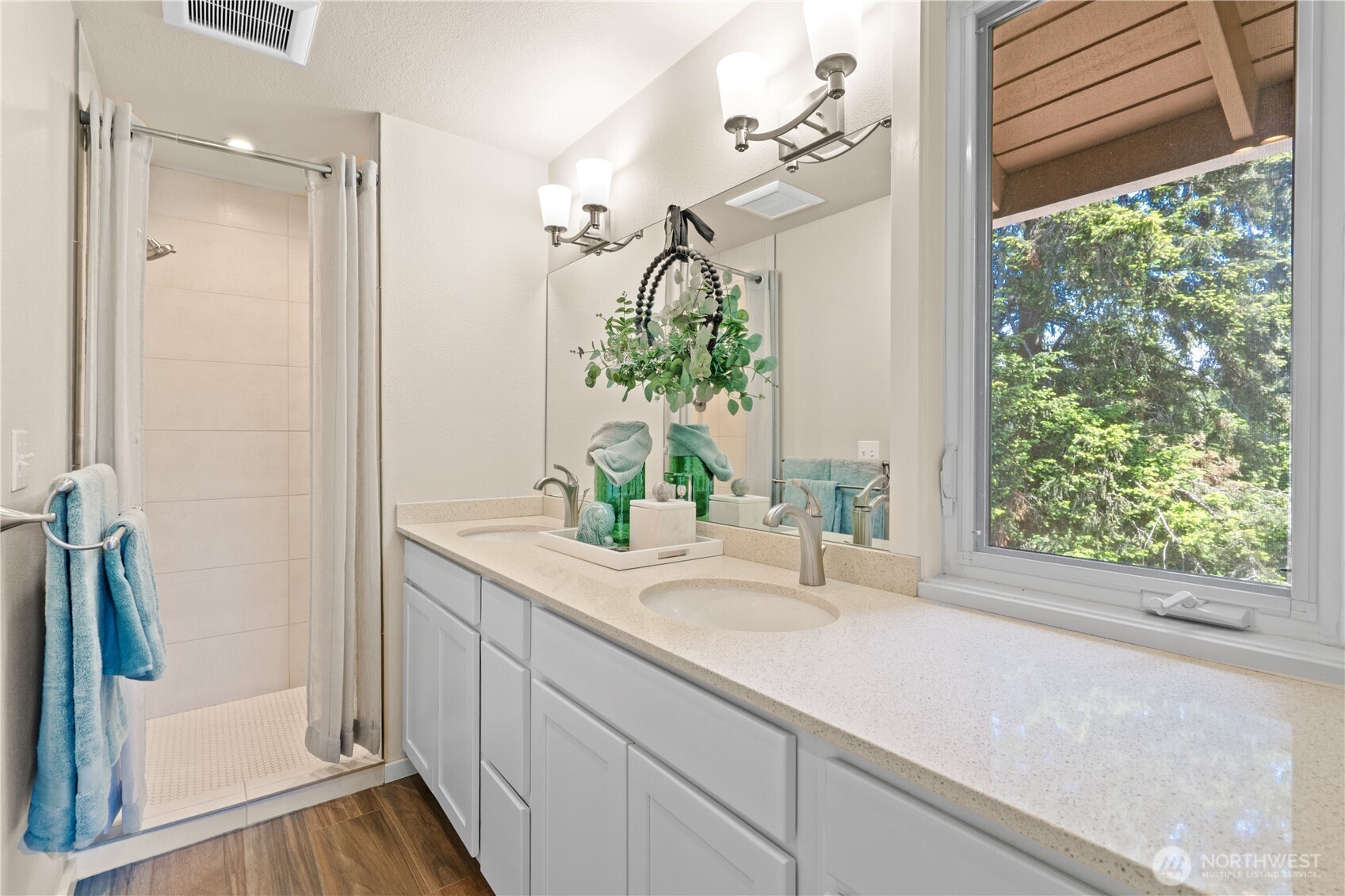 19218 91st Avenue Northeast Bothell, WA 98011 - Photo 18 of 40