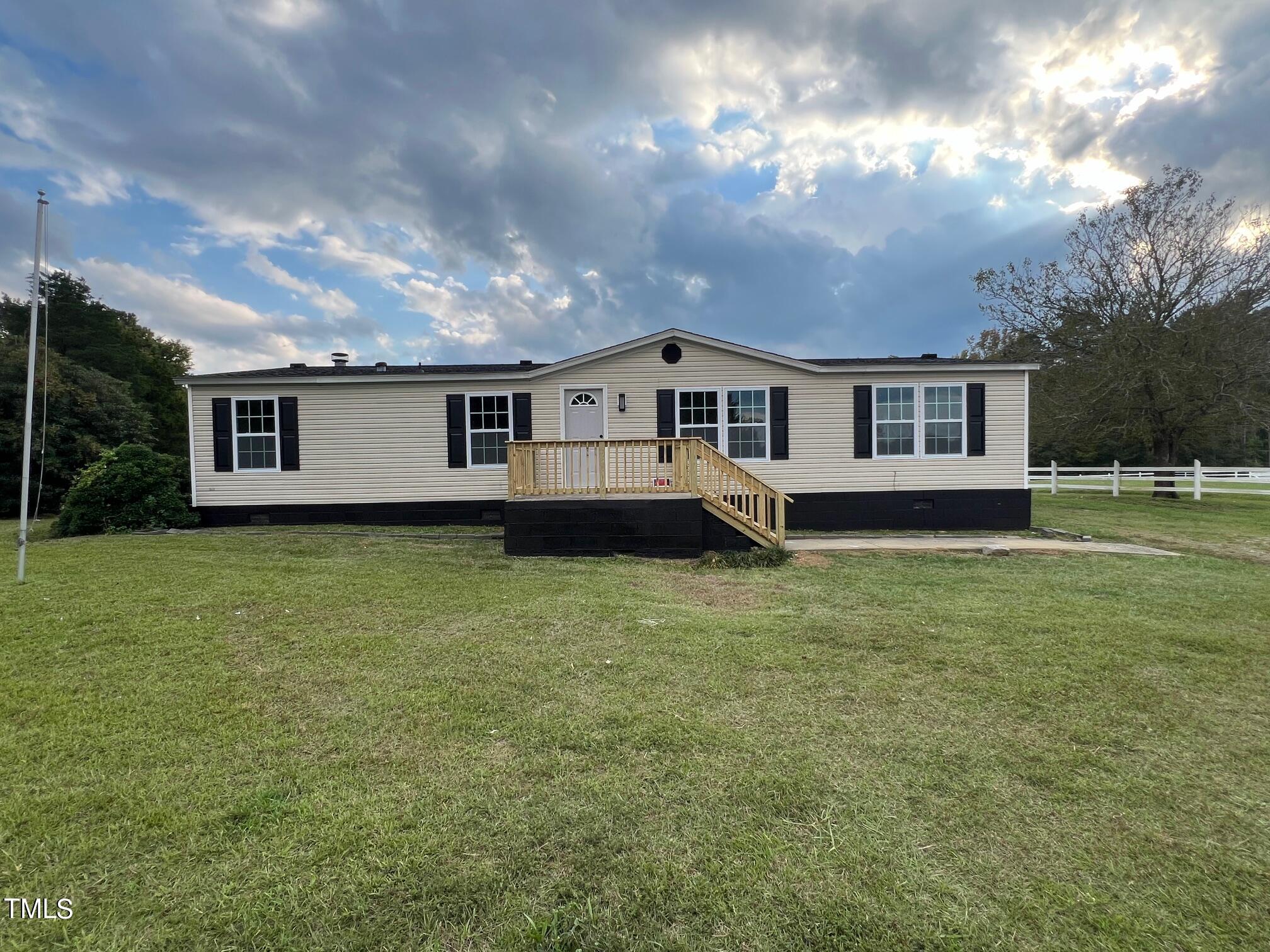 805 Morgan Road Henderson, NC 27537 - Photo 1 of 24 IMG_9825