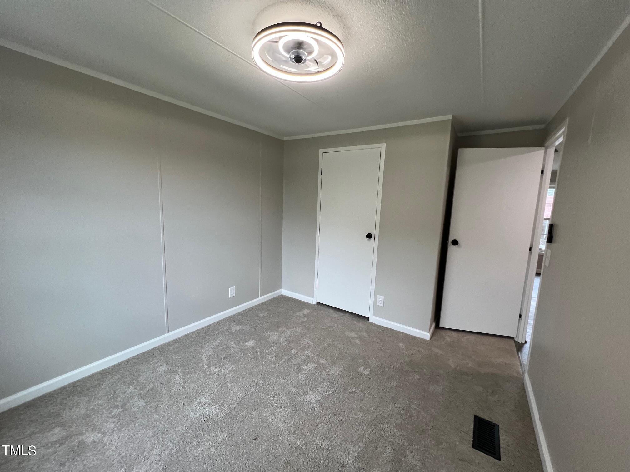 805 Morgan Road Henderson, NC 27537 - Photo 10 of 24 IMG_9813