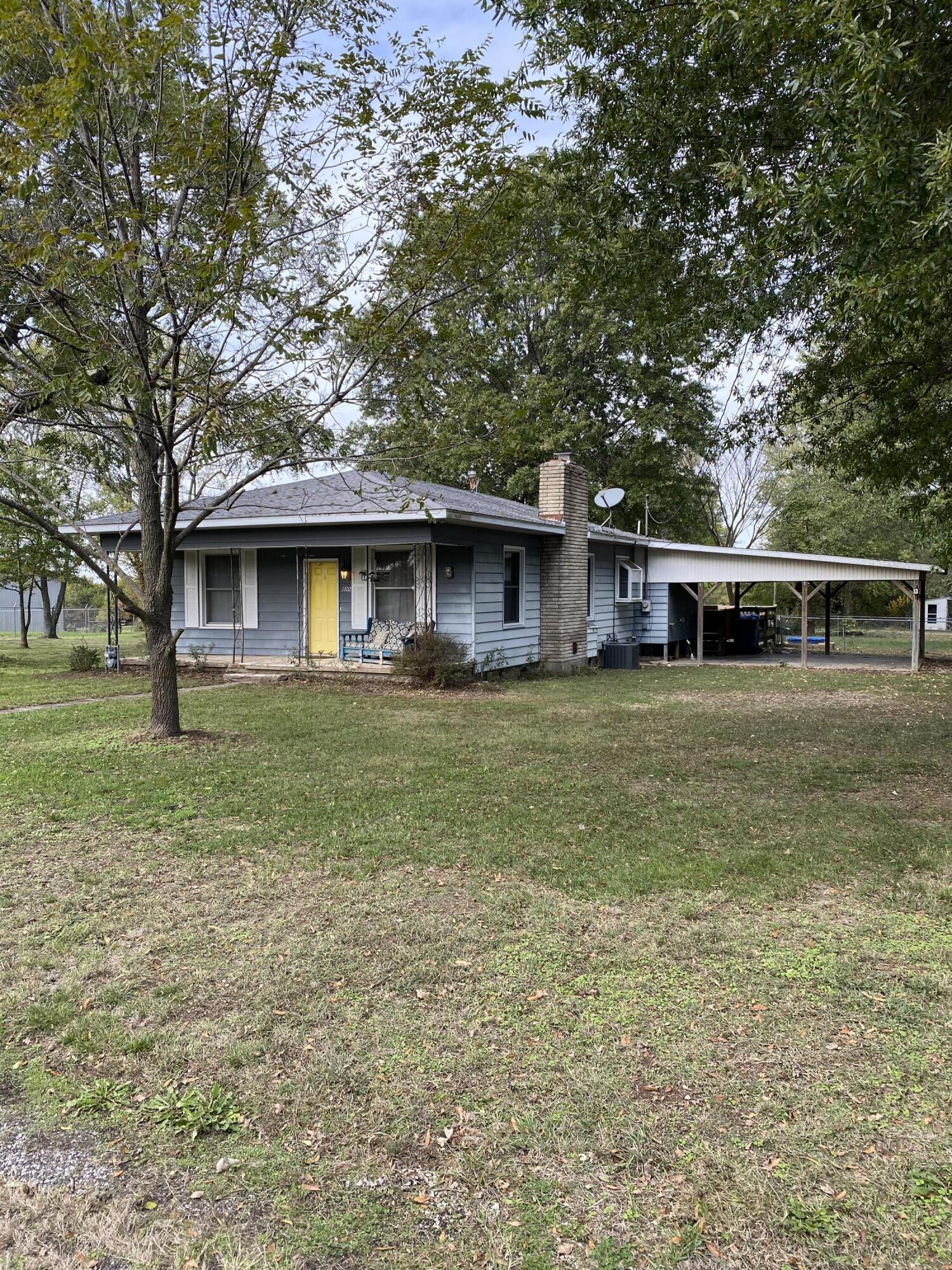1102 West County Street Monett, MO 65708 - Photo 1 of 1 62ECC0DA-BD52-4A0C-9D07-A46E1FD7760C