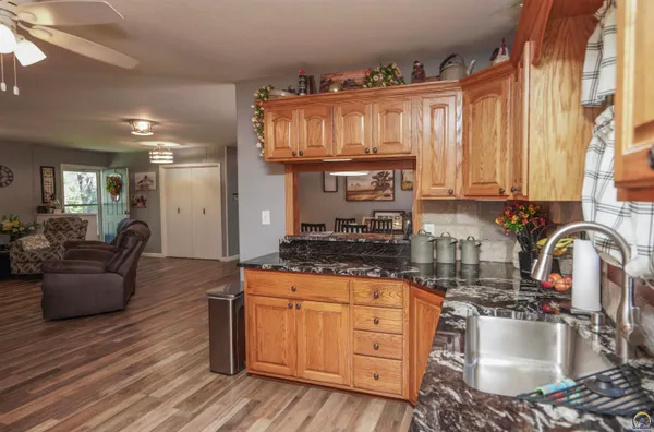 $249,500 | 737 West 6th Street, Holton, KS 66436