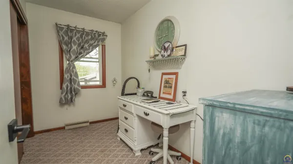 $249,500 | 737 West 6th Street, Holton, KS 66436