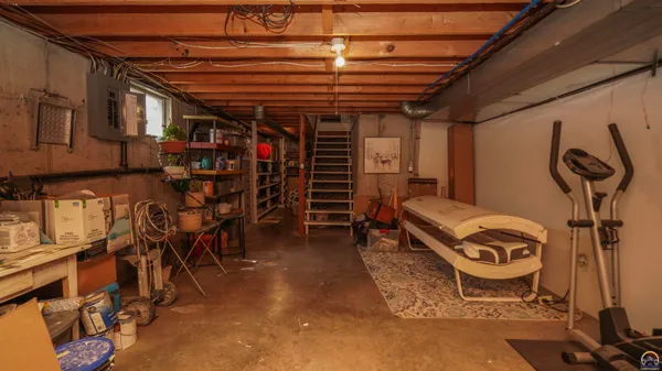 $249,500 | 737 West 6th Street, Holton, KS 66436