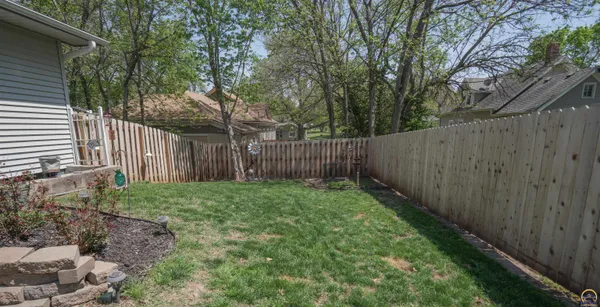 $249,500 | 737 West 6th Street, Holton, KS 66436