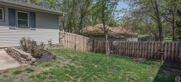 $249,500 | 737 West 6th Street, Holton, KS 66436