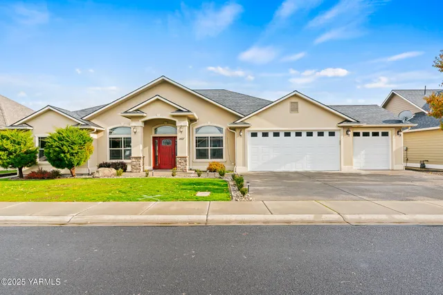 $749,999 | 2007 South 87th Avenue, Yakima, WA 98903