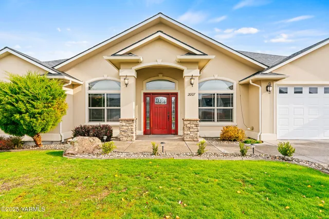 $749,999 | 2007 South 87th Avenue, Yakima, WA 98903
