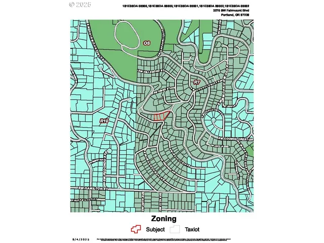 a view of backyard with green space