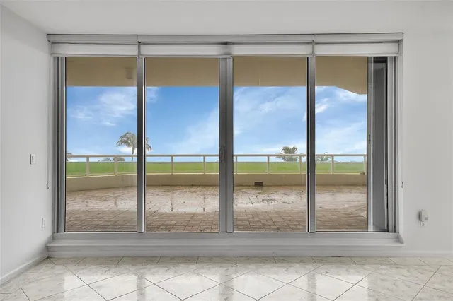 $868,000 | 6001 North Ocean Drive, Unit 306, Hollywood, FL 33019