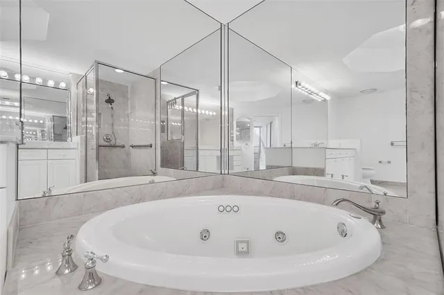 $868,000 | 6001 North Ocean Drive, Unit 306, Hollywood, FL 33019