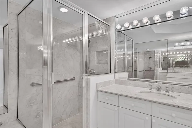 $868,000 | 6001 North Ocean Drive, Unit 306, Hollywood, FL 33019