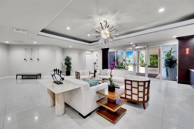 $868,000 | 6001 North Ocean Drive, Unit 306, Hollywood, FL 33019