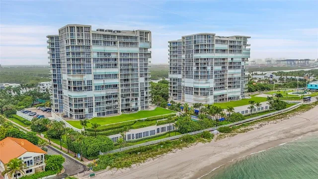 $868,000 | 6001 North Ocean Drive, Unit 306, Hollywood, FL 33019