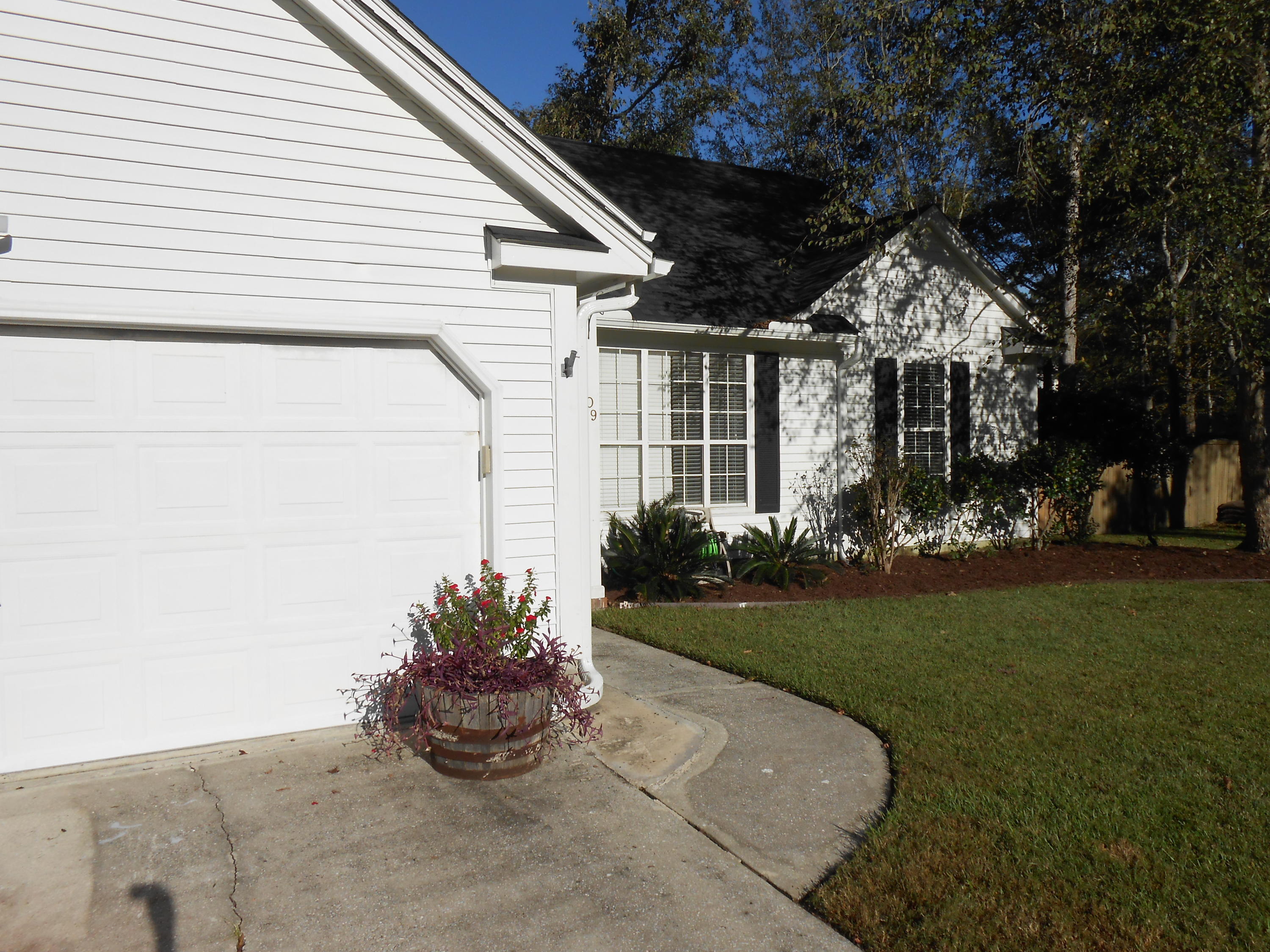 109 Windsor Mill Road Goose Creek, SC 29445 - Photo 36 of 41 DSCN1321