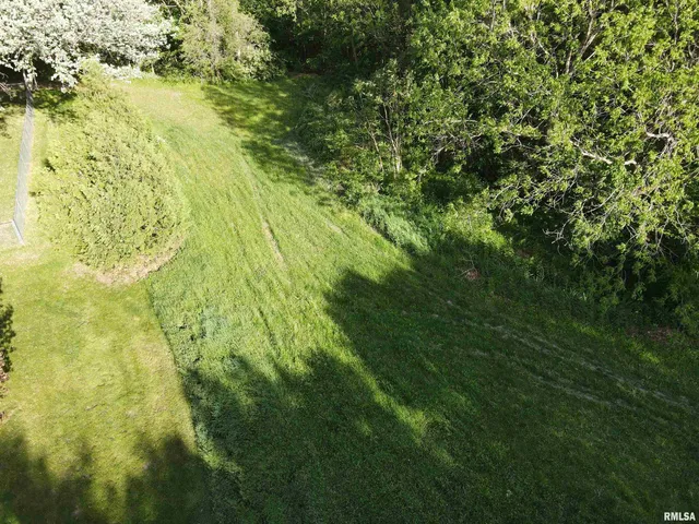 $170,000 | Lot 318-325 West & 3 W 19th Avenue, Coal Valley, IL 61240