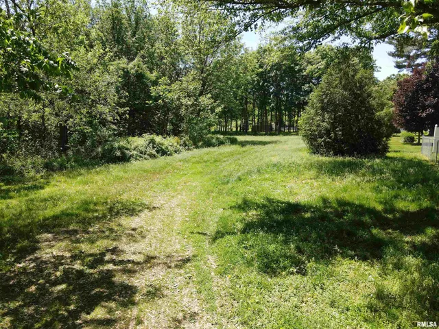 $170,000 | Lot 318-325 West & 3 W 19th Avenue, Coal Valley, IL 61240