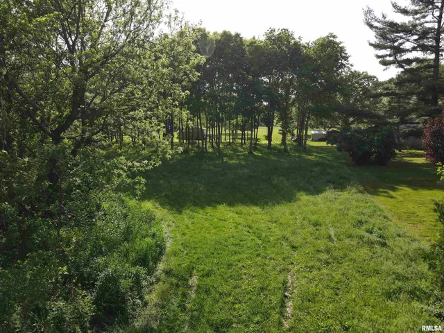 $170,000 | Lot 318-325 West & 3 W 19th Avenue, Coal Valley, IL 61240