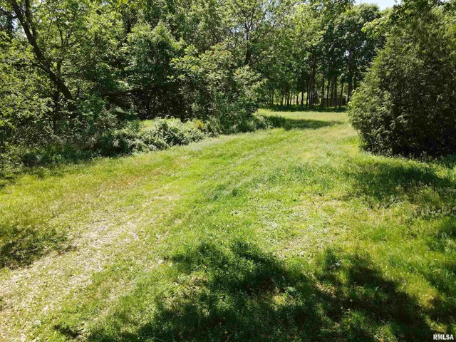 $170,000 | Lot 318-325 West & 3 W 19th Avenue, Coal Valley, IL 61240