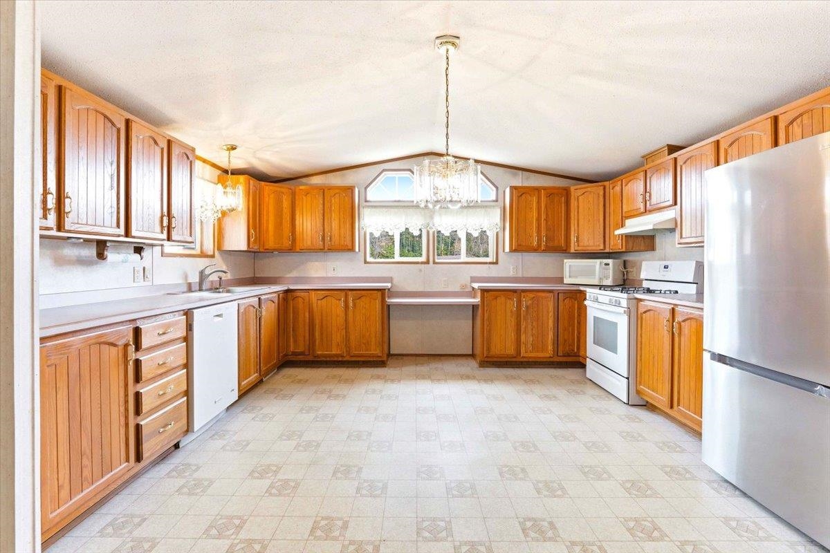 7740 South Park Road, Unit 320 Wisconsin Rapids, WI 54494 - Photo 7 of 32