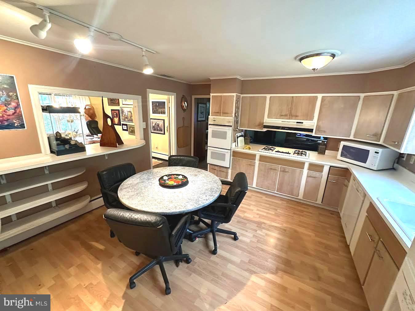 7244 Mink Hollow Road Highland, MD 20777 - Photo 26 of 120 Ample Eat in for 4 Seater Table