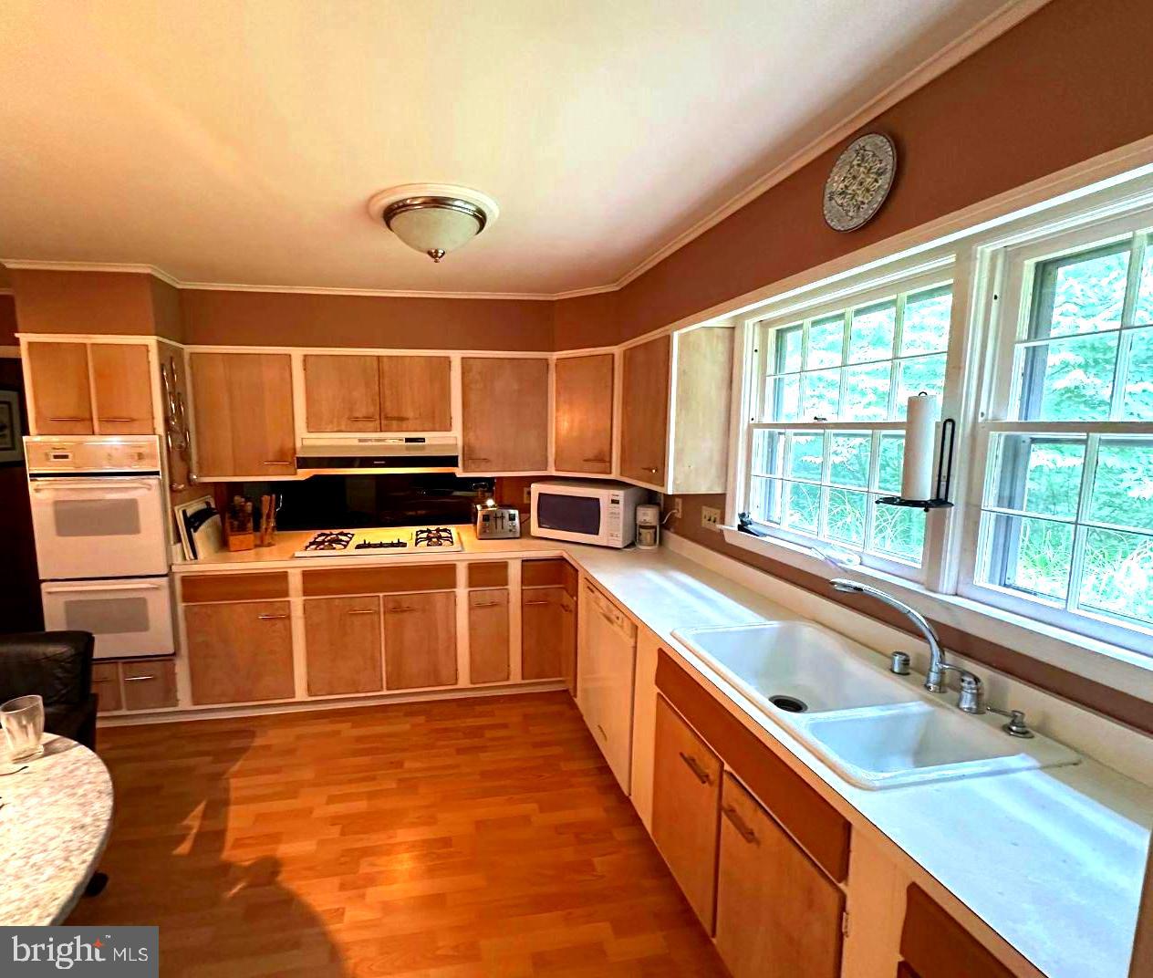 7244 Mink Hollow Road Highland, MD 20777 - Photo 27 of 120 Reach Through to Den @ Cooktop