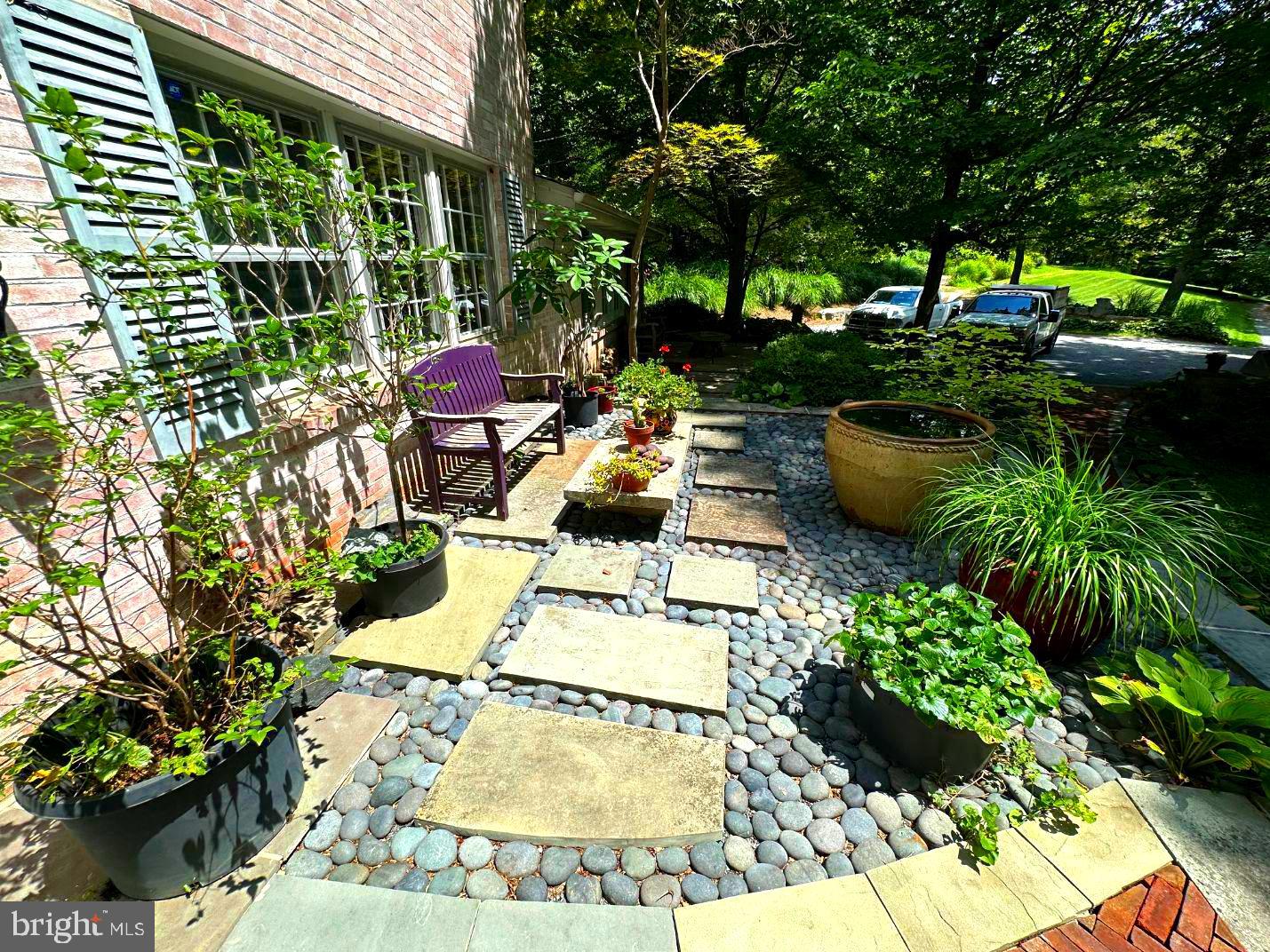 7244 Mink Hollow Road Highland, MD 20777 - Photo 58 of 120 Sitting area to the Right of Front Door