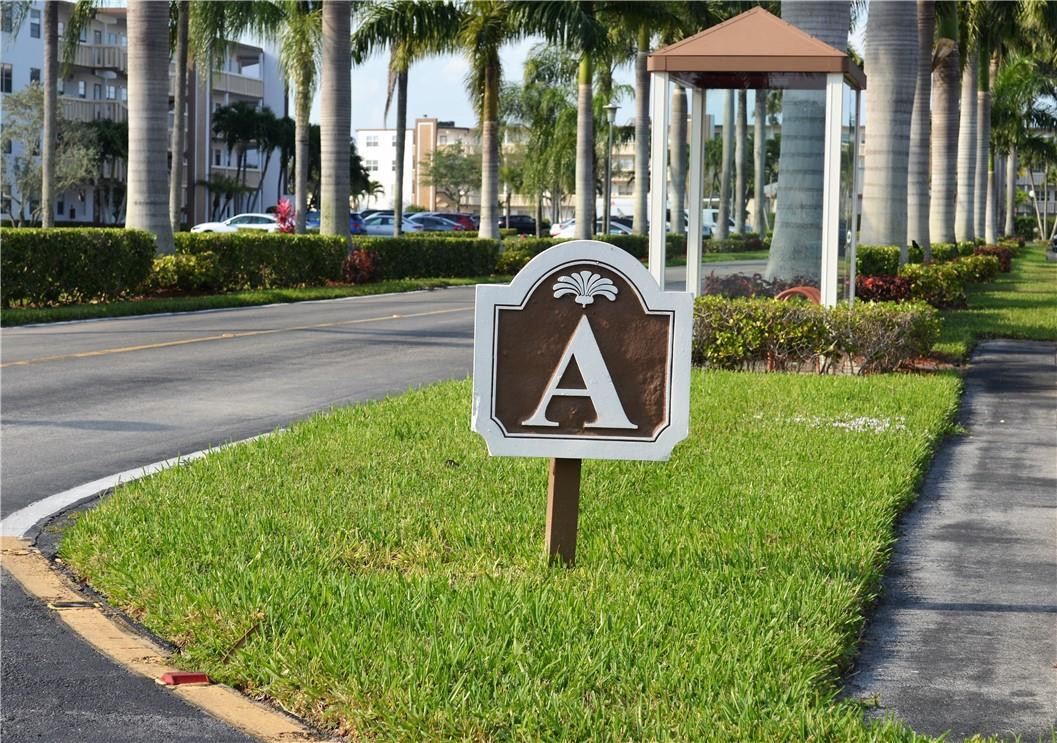2006 Guildford East, Unit 2006 Boca Raton, FL 33434 - Photo 24 of 26 Entrance to Guildford A