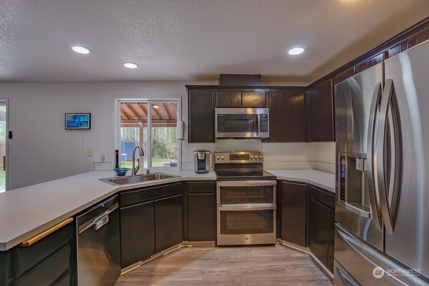 123 Oxford Road Longview, WA 98632 - Photo 12 of 40 Gallery Image 12